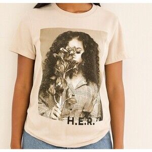 H.E.R. Concert T-Shirt M Beige Music Artist Tee R&B Soul Streetwear‎